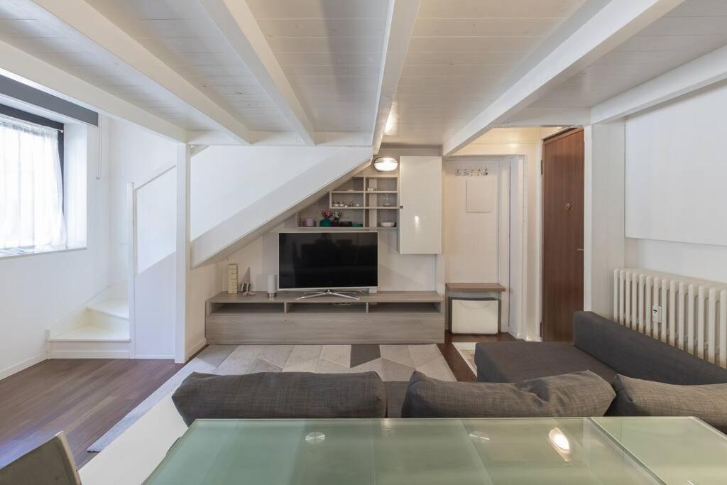 Apartment Youhosty - Desenzano 7 *
